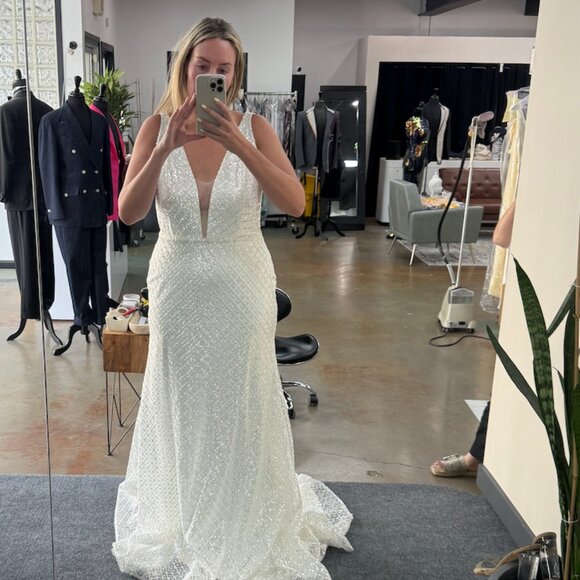 Rish, Pallas Gown - Picture 3 of 7